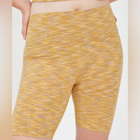 ✨ NWT Outdoor Voices Flow 7” Shorts Sunset Orange Sz Small - Picture 1 of 10